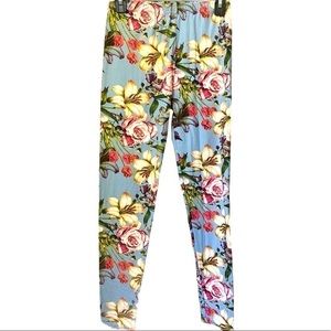 Soft Blue Floral Full Length Leggings